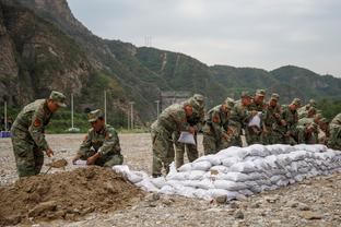 1场顶2场！独行侠主场告负再进附加赛区 4大主力缺阵的鹈鹕回第六